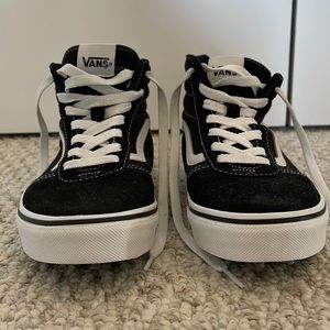 Never worn High top Vans